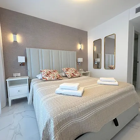 Luxury Posidonia Punta Prima *