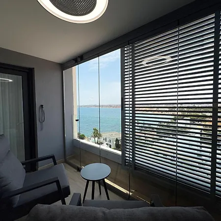 Luxury Posidonia Punta Prima 아파트