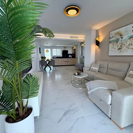 Luxury Posidonia Punta Prima 또레비에하