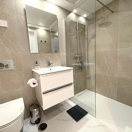 Luxury Posidonia Punta Prima 아파트 *