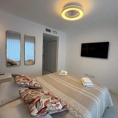 아파트 Luxury Posidonia Punta Prima *