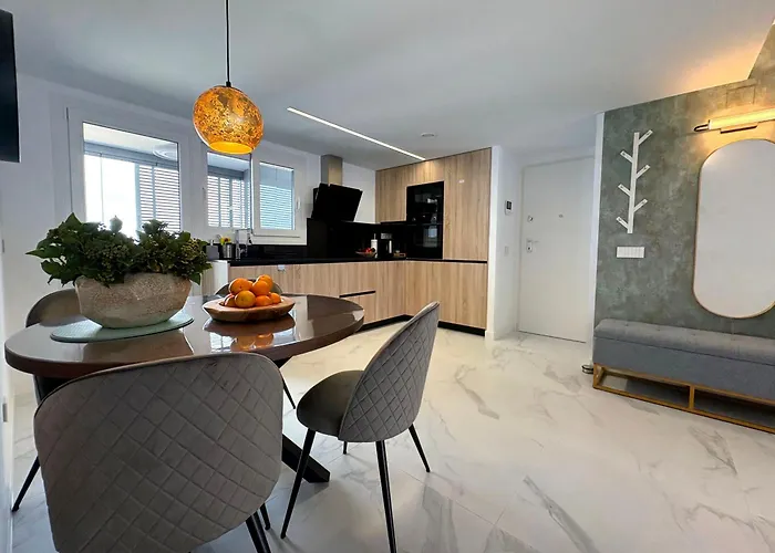 Luxury Posidonia Punta Prima *